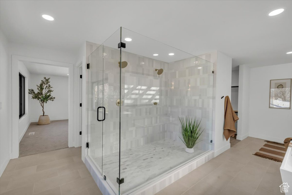2898 E OAKHURST DR Salt Lake City, UT 84108