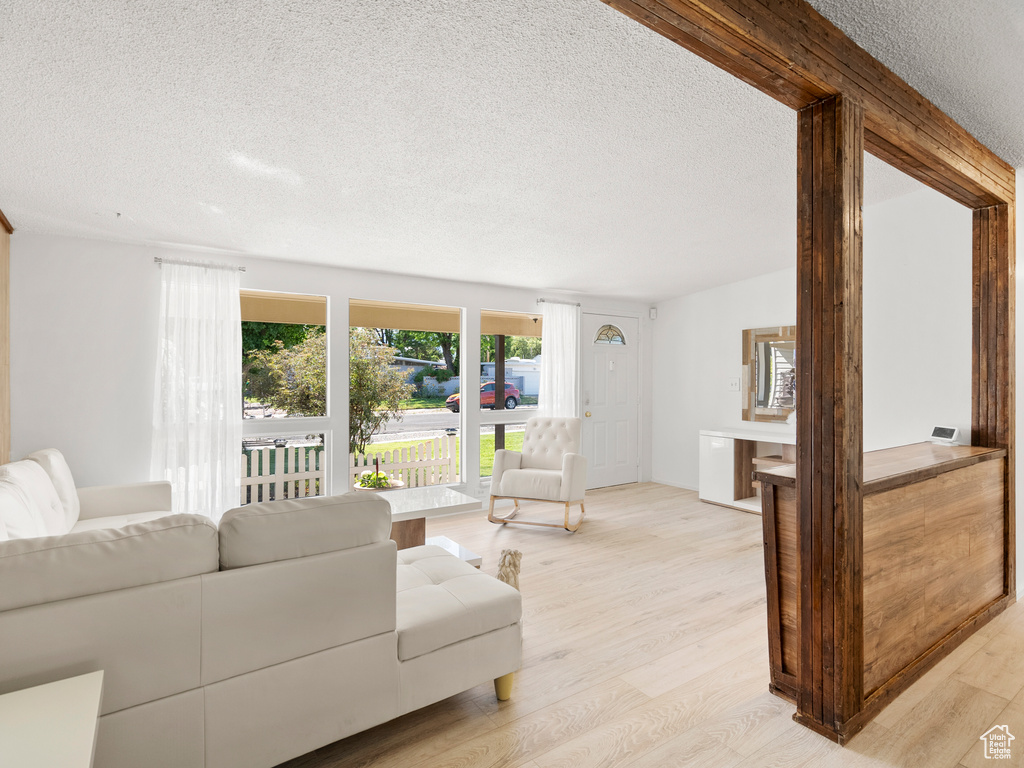 4268 S MACKAY DR Taylorsville, UT 84129