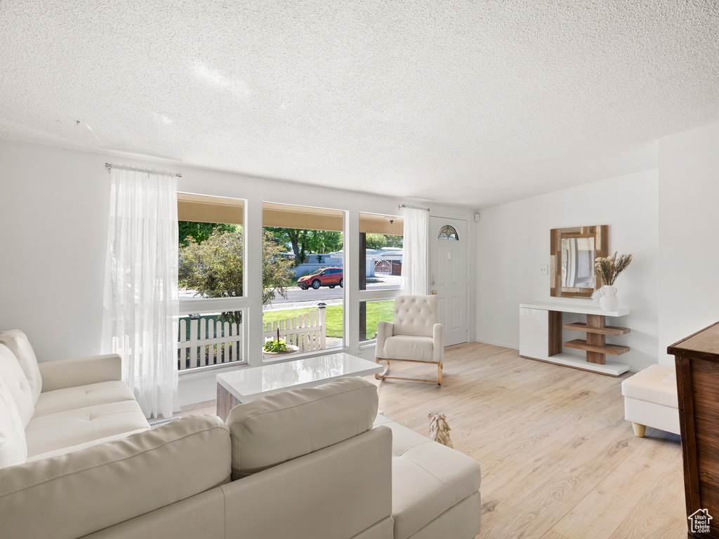 4268 S MACKAY DR Taylorsville, UT 84129