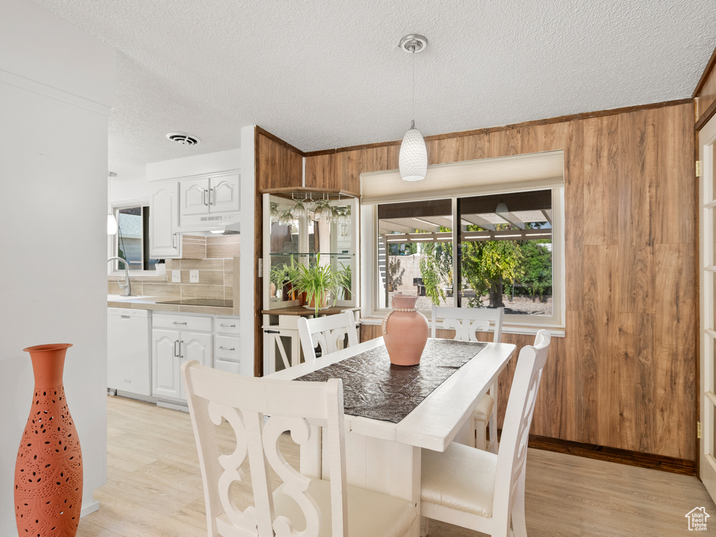 4268 S MACKAY DR Taylorsville, UT 84129