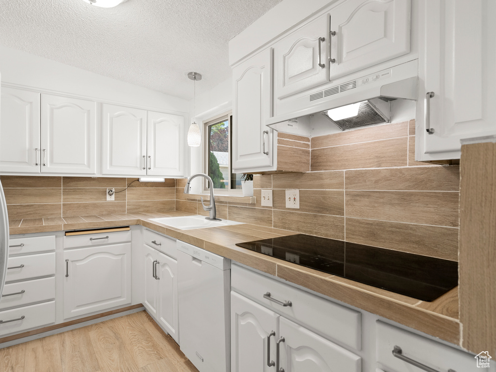 4268 S MACKAY DR Taylorsville, UT 84129