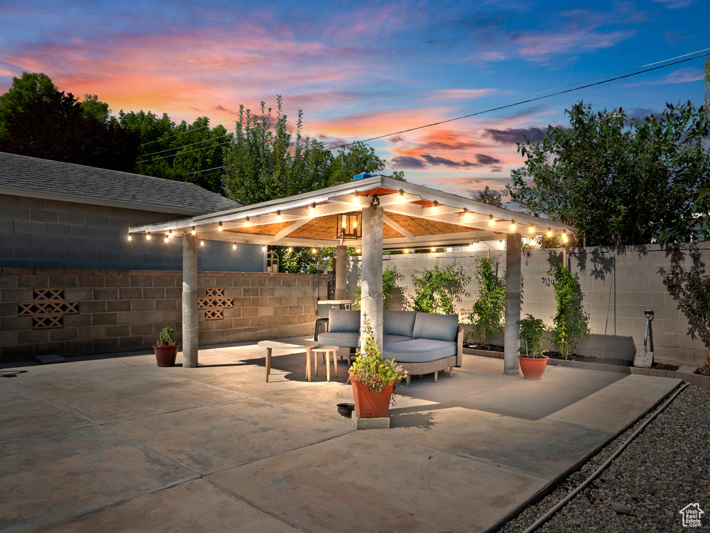 4268 S MACKAY DR Taylorsville, UT 84129