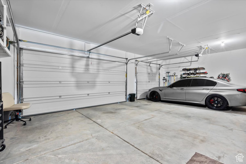 10896 S GRESHAM DR South Jordan, UT 84009