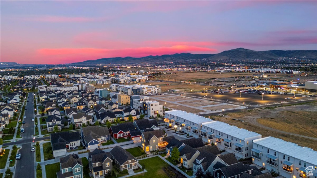 10896 S GRESHAM DR South Jordan, UT 84009