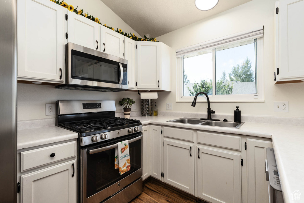 2142 E FALL ST Eagle Mountain, UT 84005