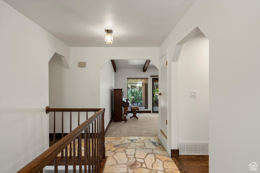 1840 E NAVAJO Ogden, UT 84403