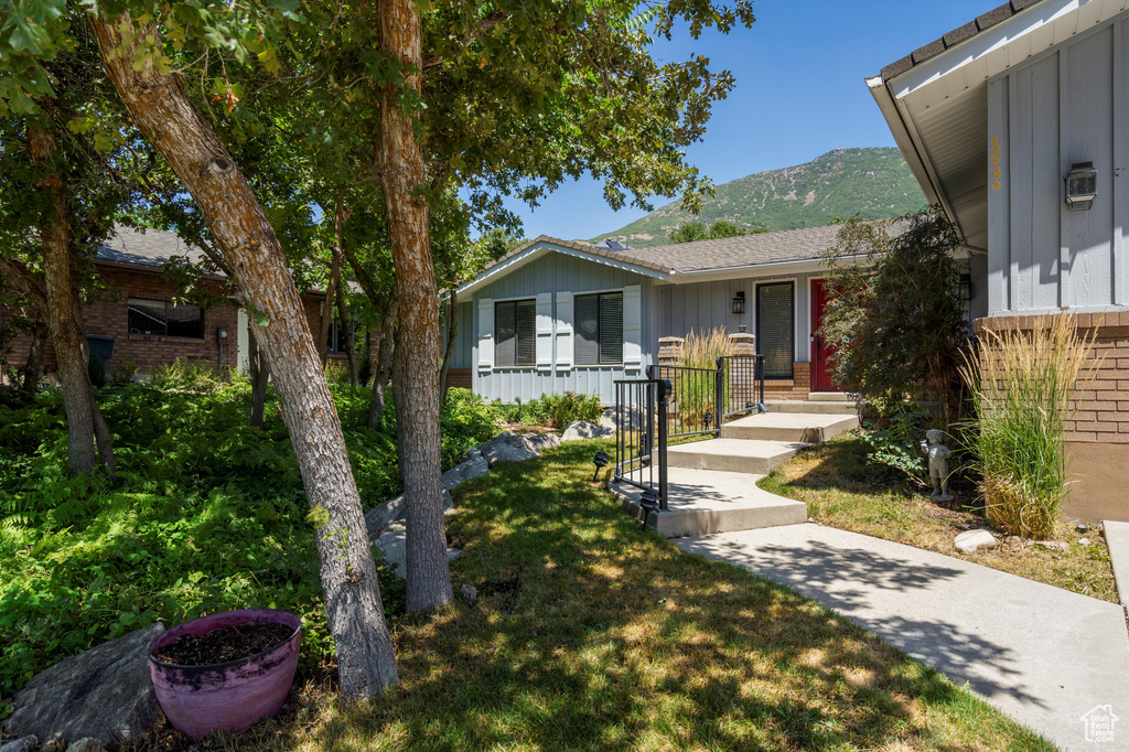 1840 E NAVAJO Ogden, UT 84403