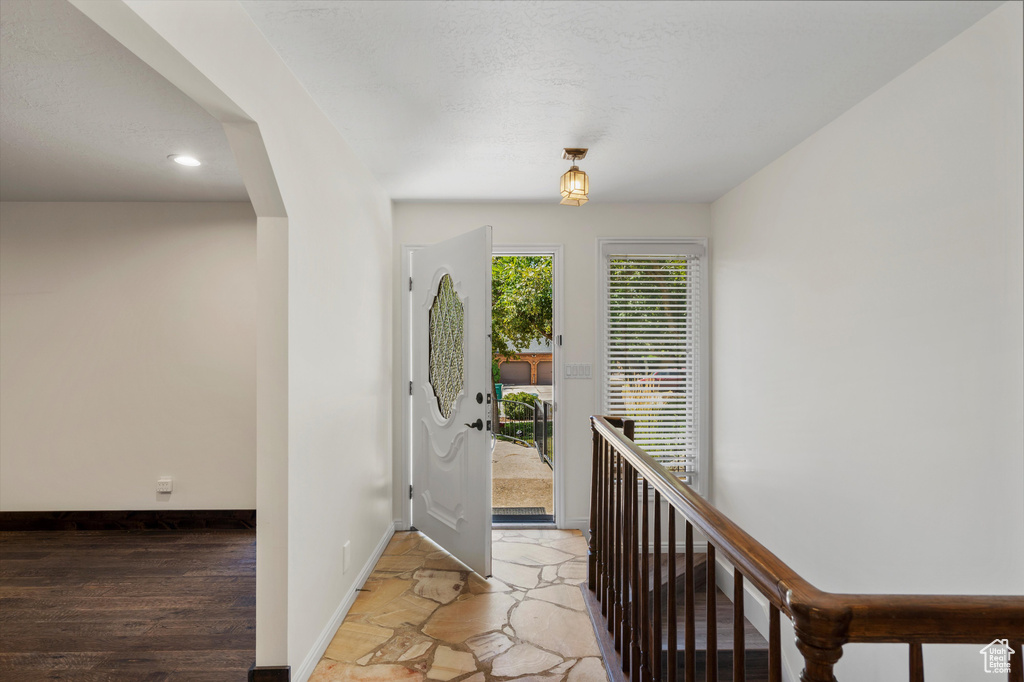1840 E NAVAJO Ogden, UT 84403