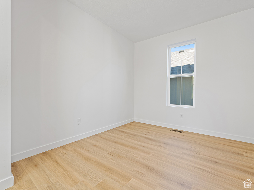 11214 S EASY BEE RD South Jordan, UT 84009