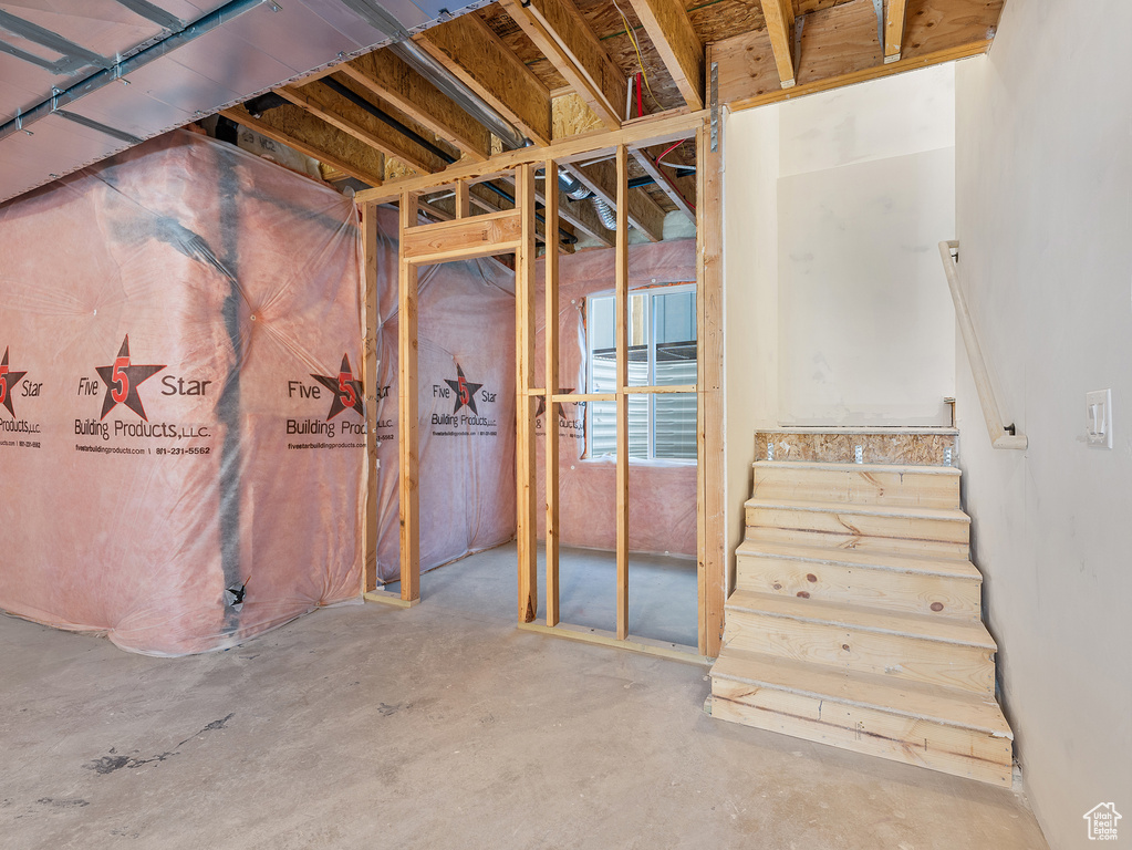 11214 S EASY BEE RD South Jordan, UT 84009