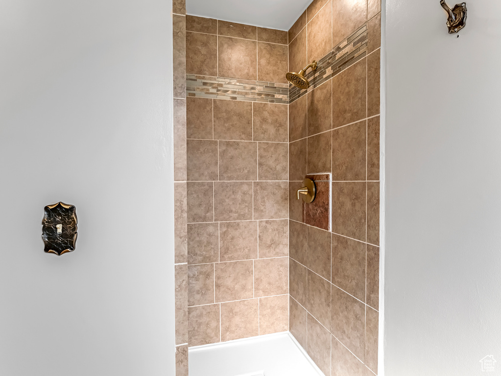 2111 S 1125 E Bountiful, UT 84010