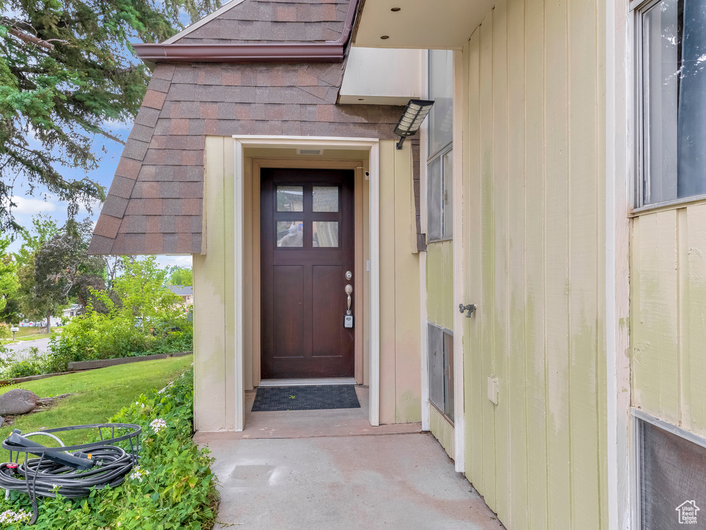 2111 S 1125 E Bountiful, UT 84010
