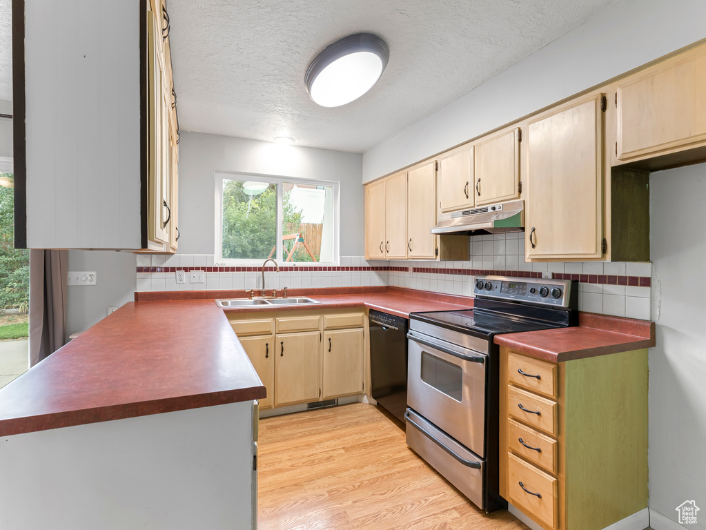 2111 S 1125 E Bountiful, UT 84010