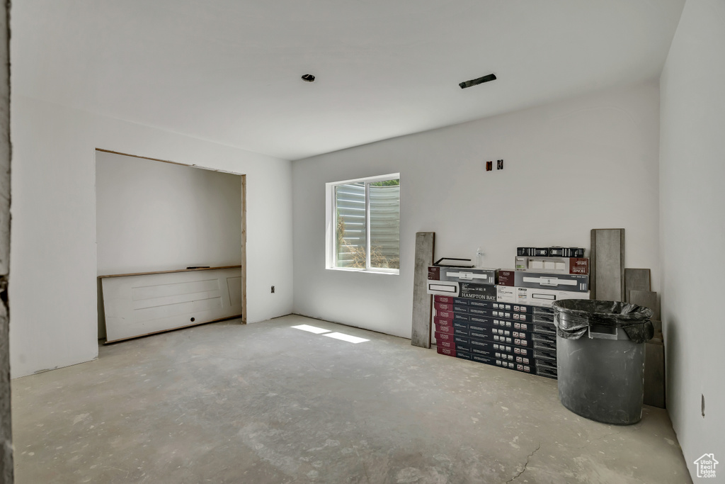 8992 W CHANCE CIR Magna, UT 84044