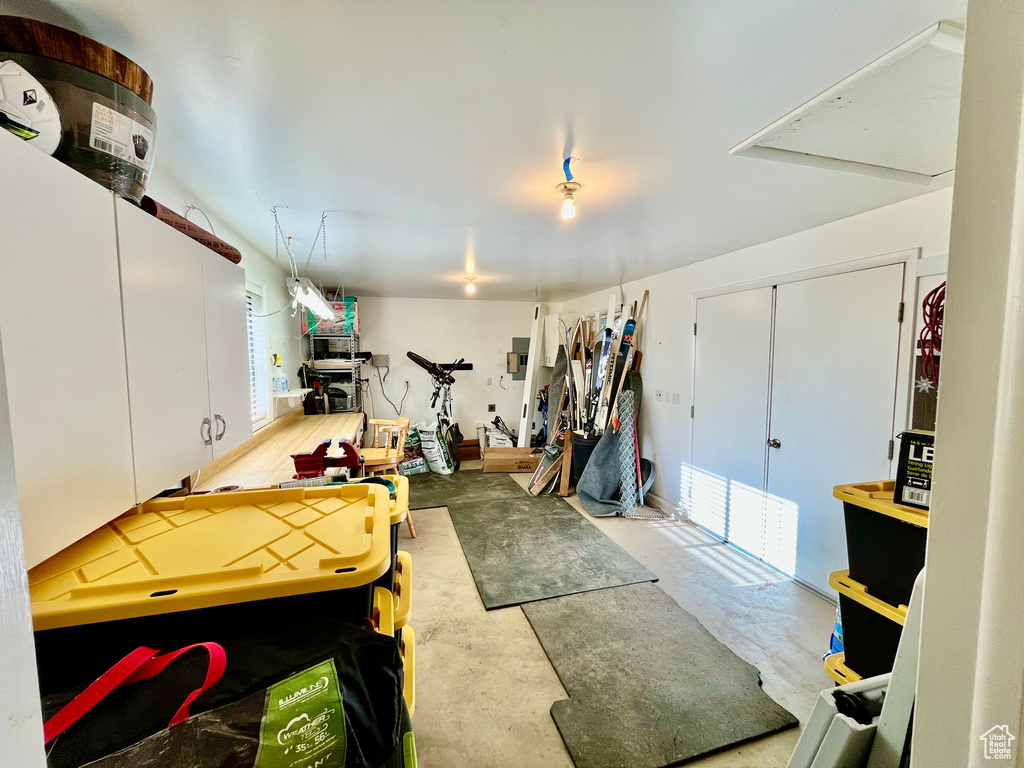 1568 SHADOW DR Ogden, UT 84403