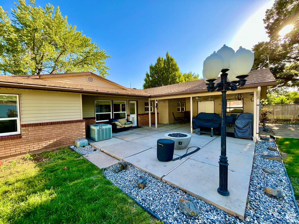 1568 SHADOW DR Ogden, UT 84403