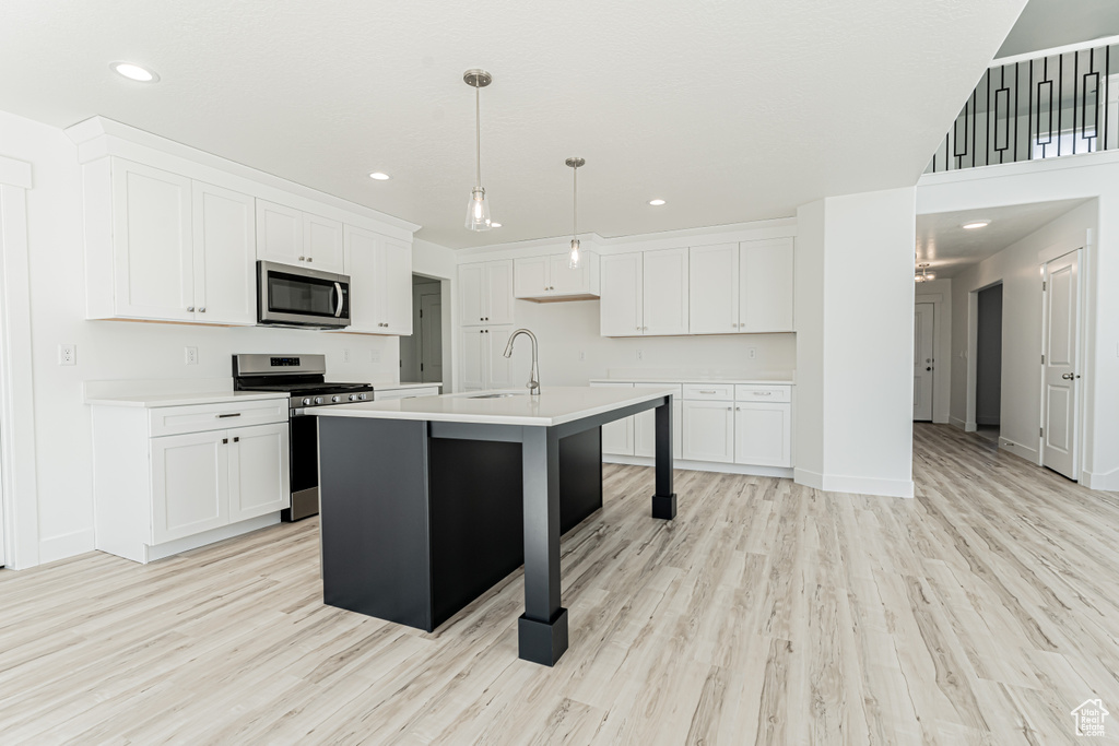 Photo 6 for MLS #2101949 at 902 N Banner Dr #628