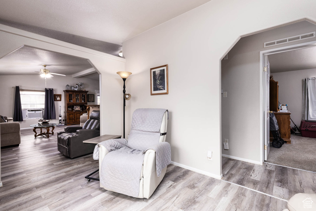 319 N 100 E Aurora, UT 84620
