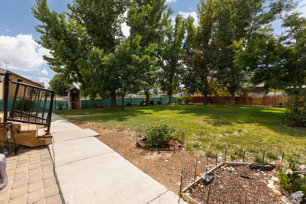 319 N 100 E Aurora, UT 84620
