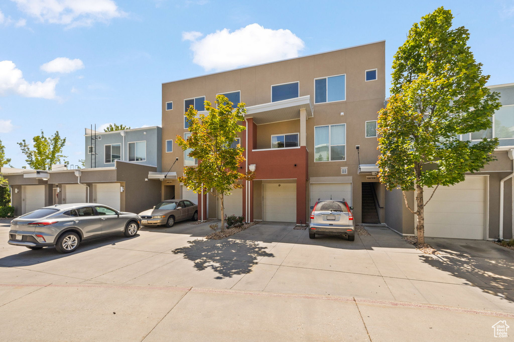 10367 S OQUIRRH LAKE RD #102 South Jordan, UT 84009