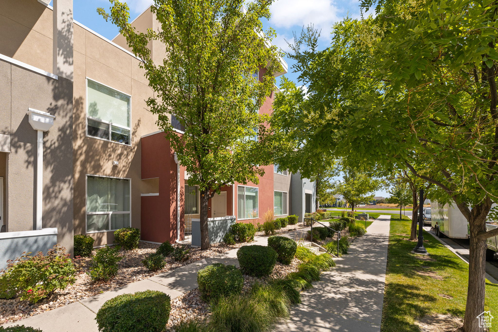 10367 S OQUIRRH LAKE RD #102 South Jordan, UT 84009