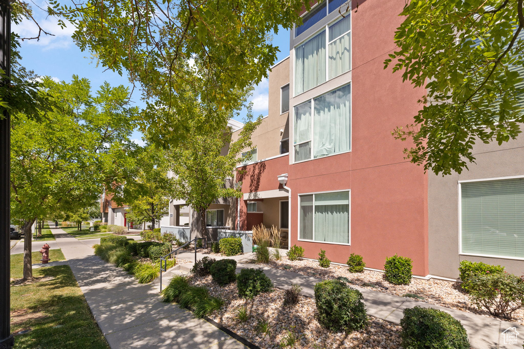 10367 S OQUIRRH LAKE RD #102 South Jordan, UT 84009