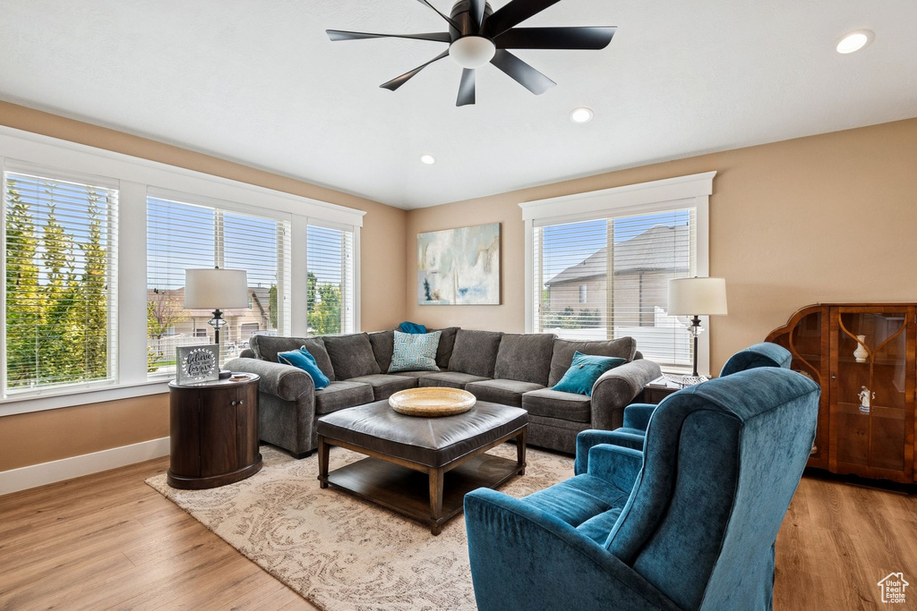 217 W HONEYSUCKLE DR Saratoga Springs, UT 84045