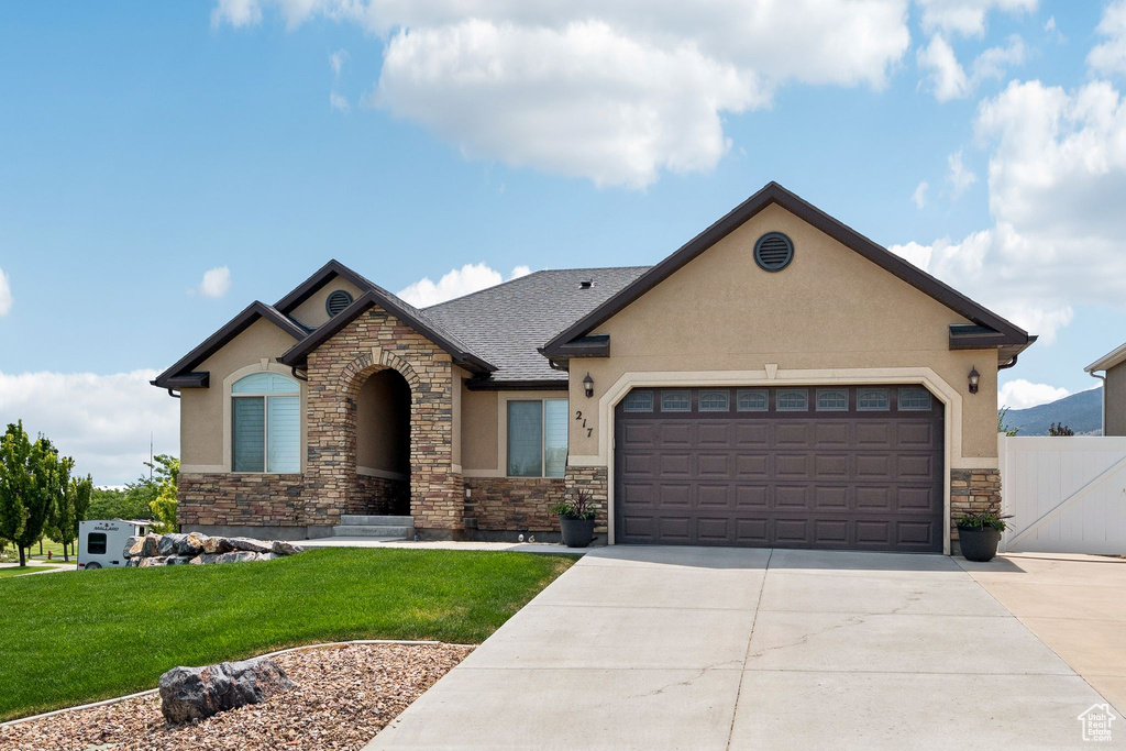 217 W HONEYSUCKLE DR Saratoga Springs, UT 84045