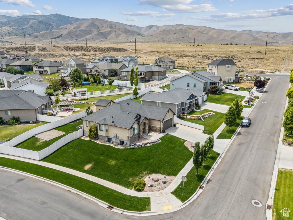 217 W HONEYSUCKLE DR Saratoga Springs, UT 84045