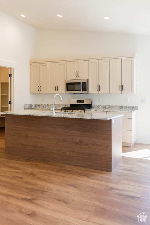 Photo 7 for MLS #2101981 at 2548 W Black Sage Dr #115