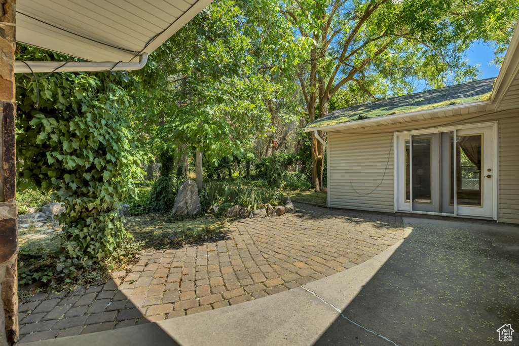 2342 E COMBE RD Uintah, UT 84403