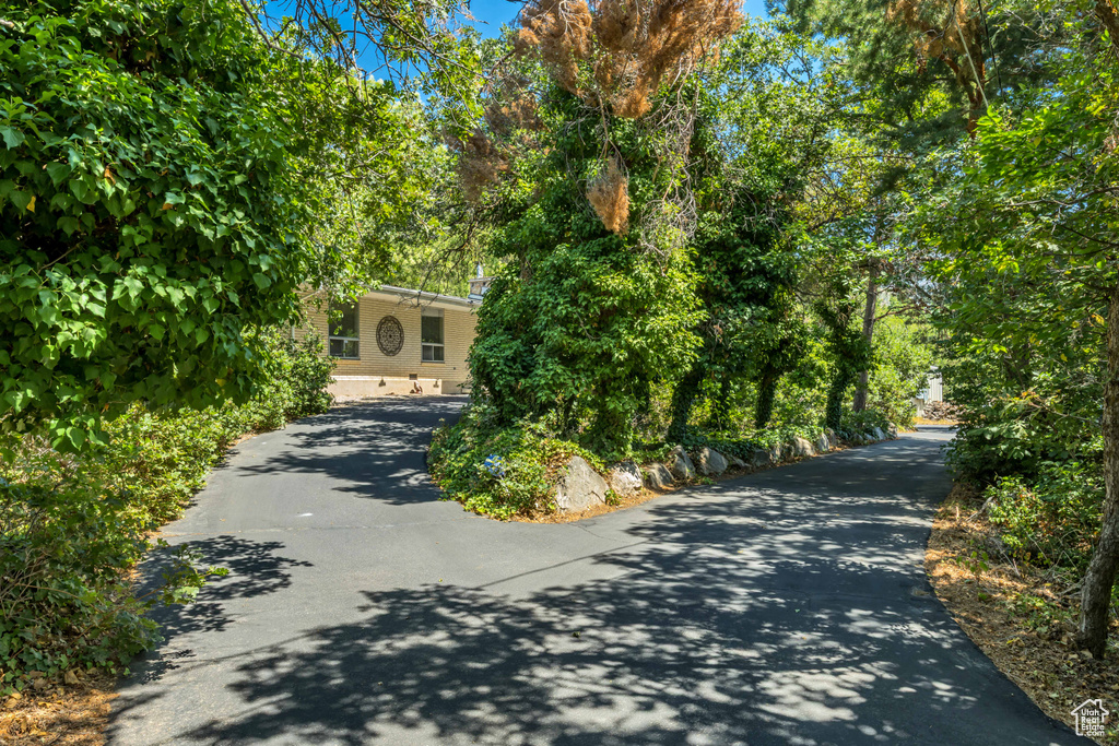 2342 E COMBE RD Uintah, UT 84403