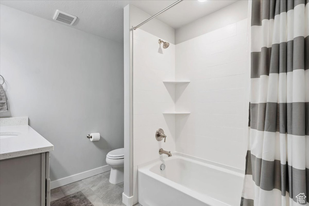18 W LADY LN Bountiful, UT 84010