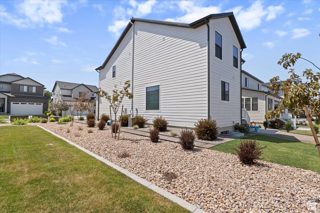 18 W LADY LN Bountiful, UT 84010