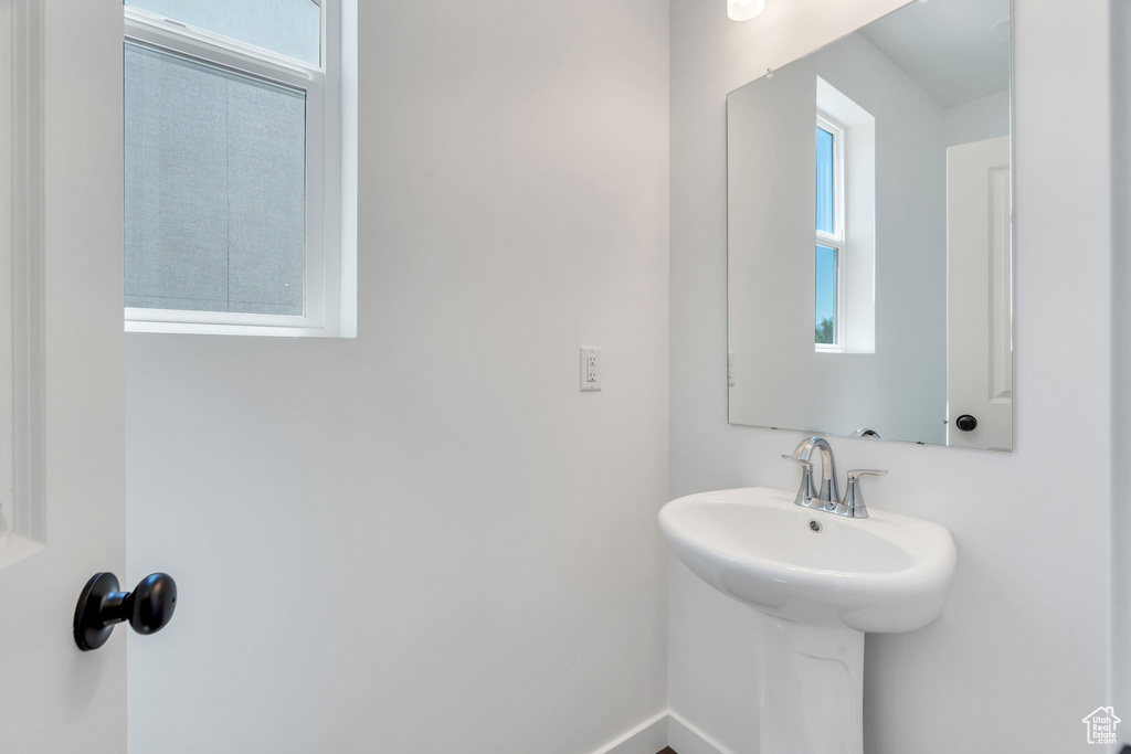 386 S STORRS CT #103 American Fork, UT 84003