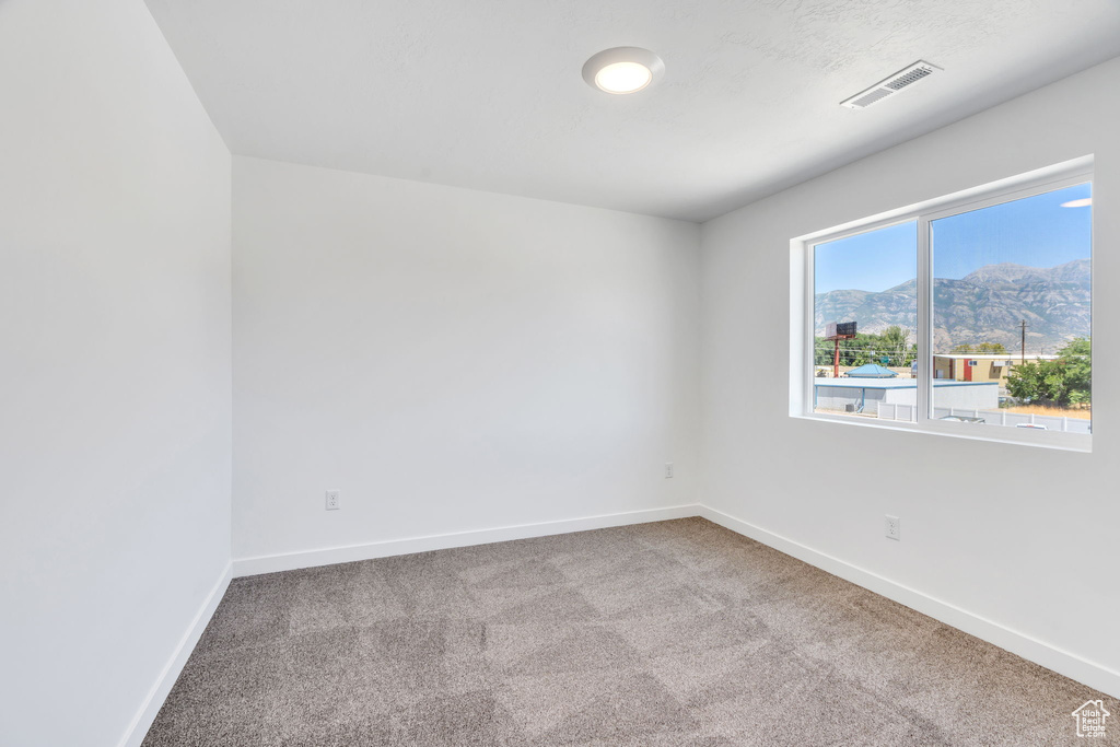 386 S STORRS CT #103 American Fork, UT 84003