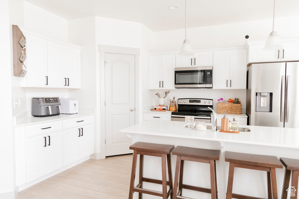 1533 W PISTON LN Bluffdale, UT 84065