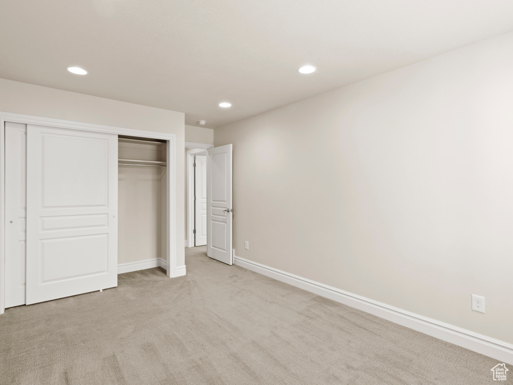 1319 E FOXMONT LN Holladay, UT 84117