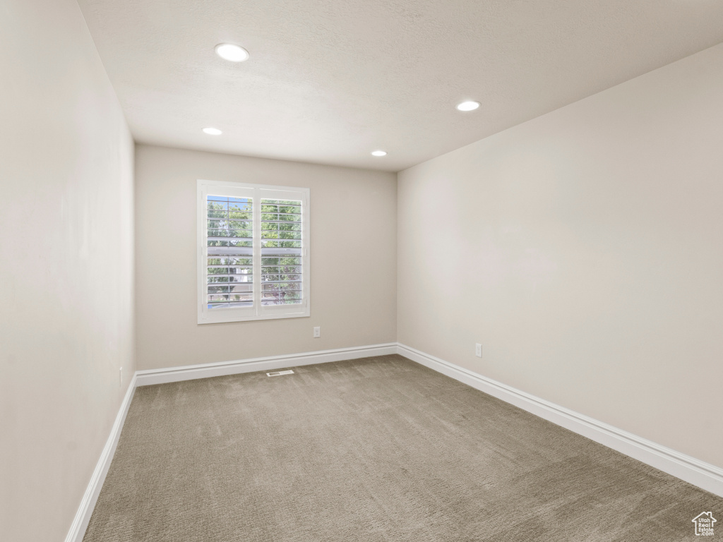 1319 E FOXMONT LN Holladay, UT 84117