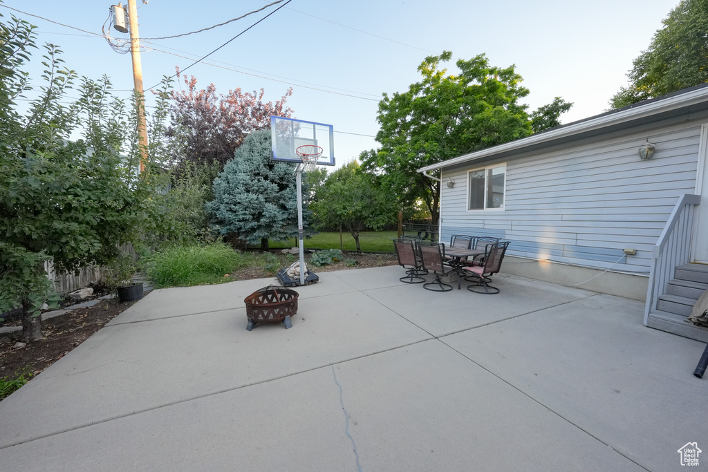 327 E 1000 N Harrisville, UT 84404