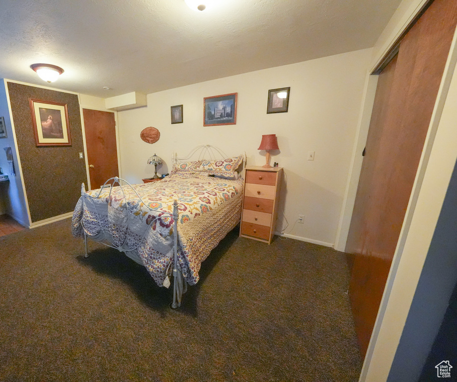 327 E 1000 N Harrisville, UT 84404