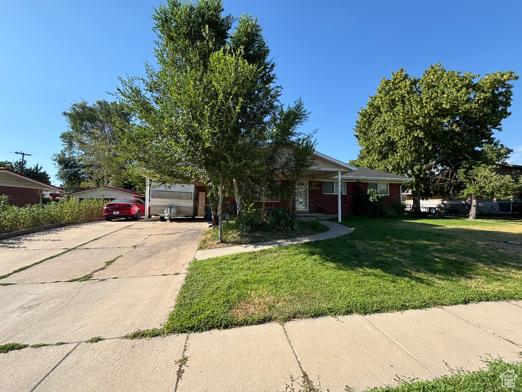 897 E ELM ST Layton, UT 84041