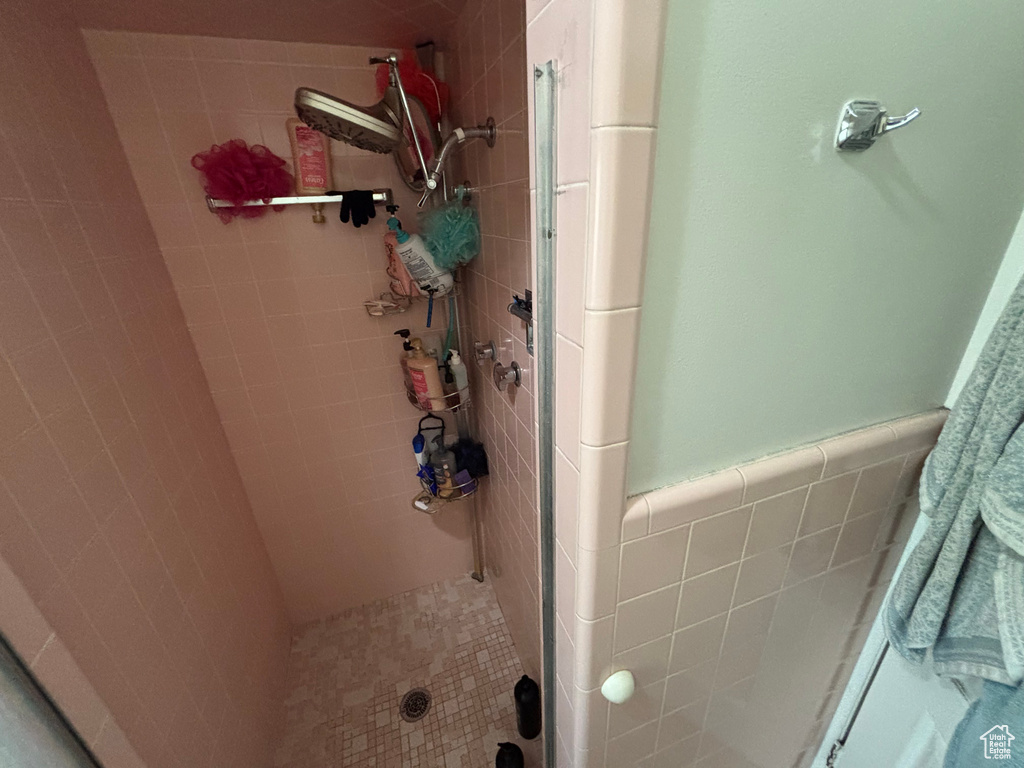 897 E ELM ST Layton, UT 84041