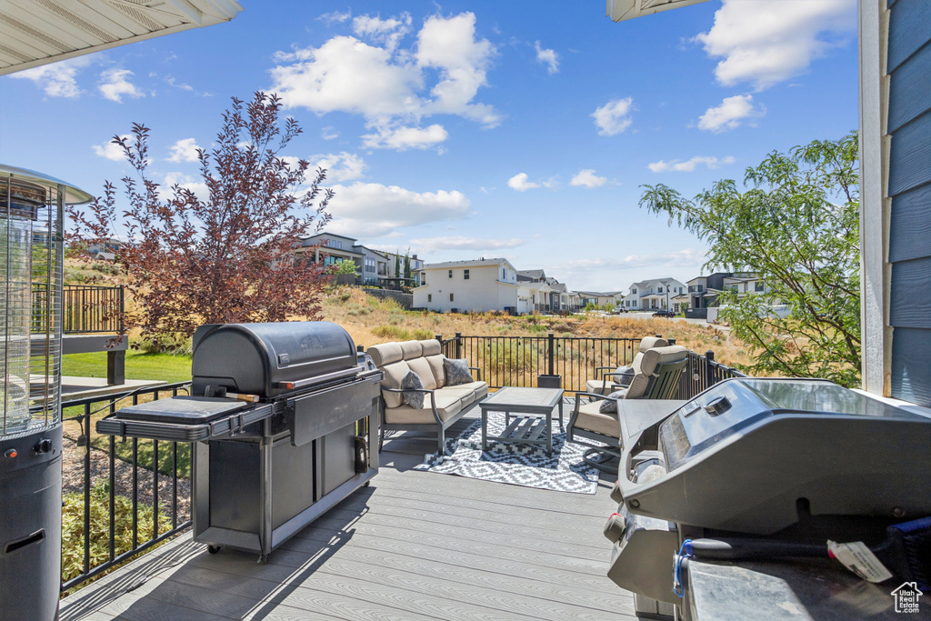 326 BELLA VIDA DR North Salt Lake, UT 84054