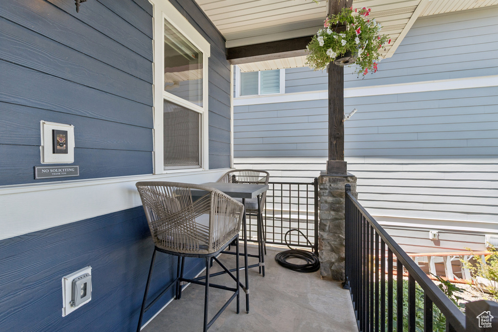 326 BELLA VIDA DR North Salt Lake, UT 84054