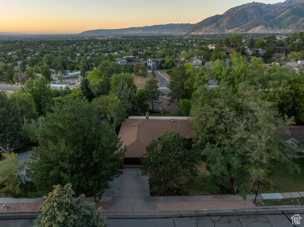 2495 E GRANITE HILLS CIR Sandy, UT 84092