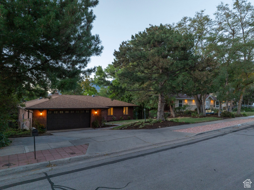 2495 E GRANITE HILLS CIR Sandy, UT 84092
