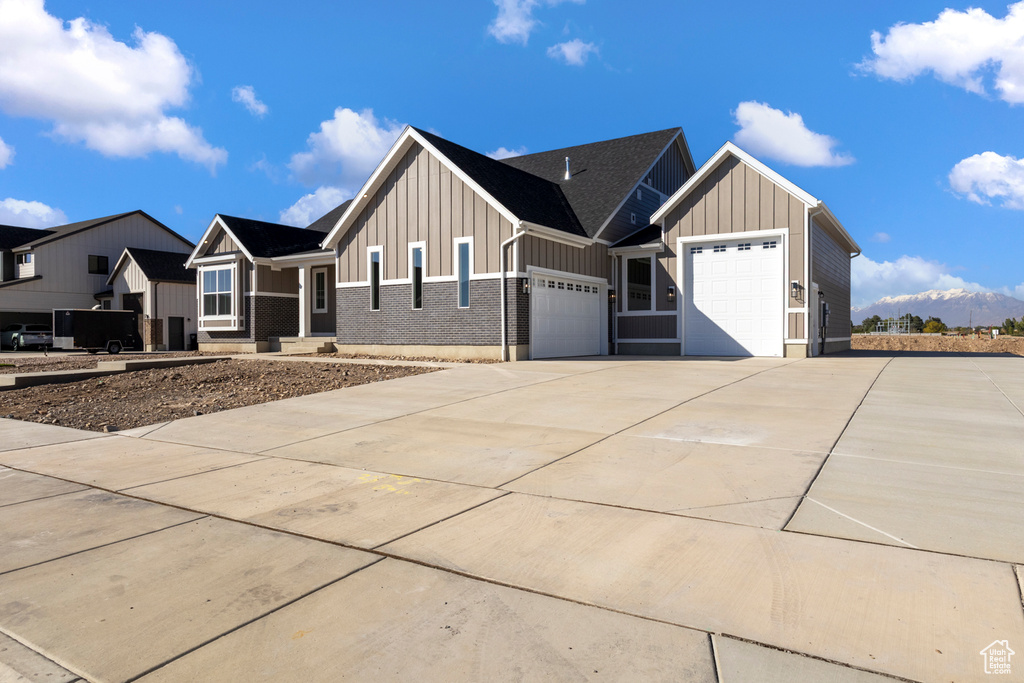 Photo 1 for MLS #2102028 at 1559 E 820 North #107