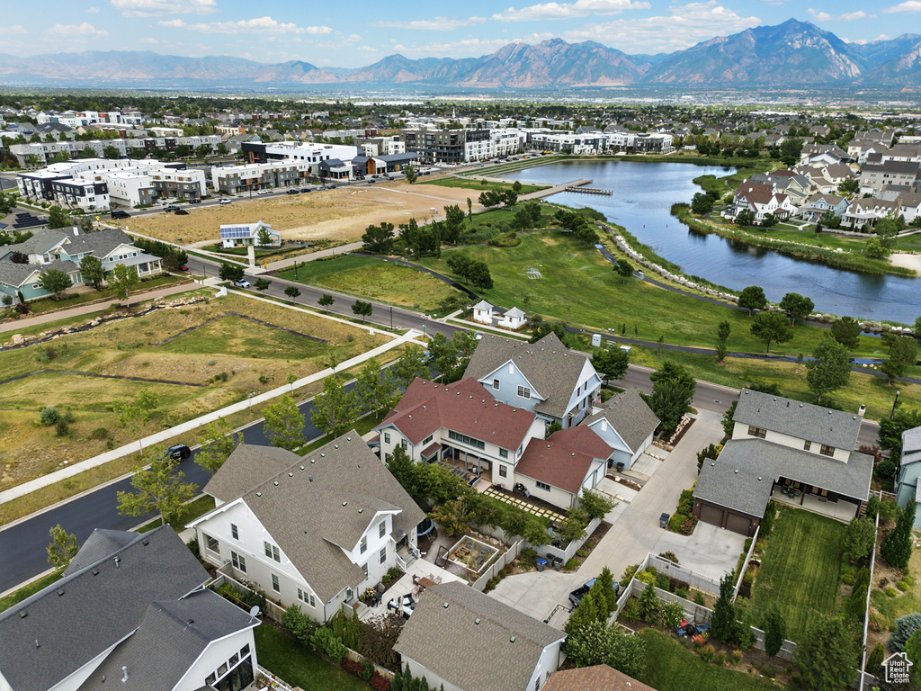 4811 W DOCK ST South Jordan, UT 84009