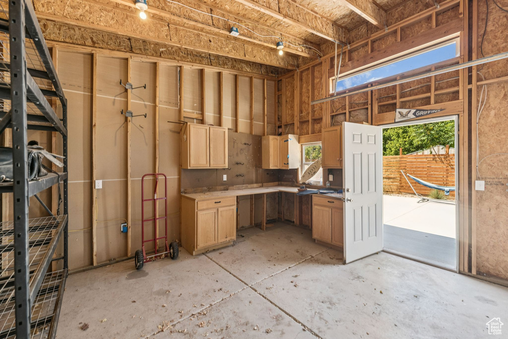 560 S MONTGOMERY ST Salt Lake City, UT 84104